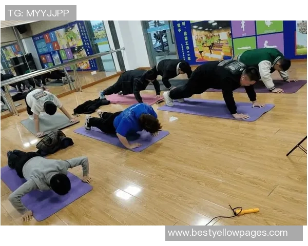 以提升体能为核心,探索科学训练方法与健康生活方式的完美结合 以提升体能为核心,探索科学训练方法与健康生活方式的完美结合