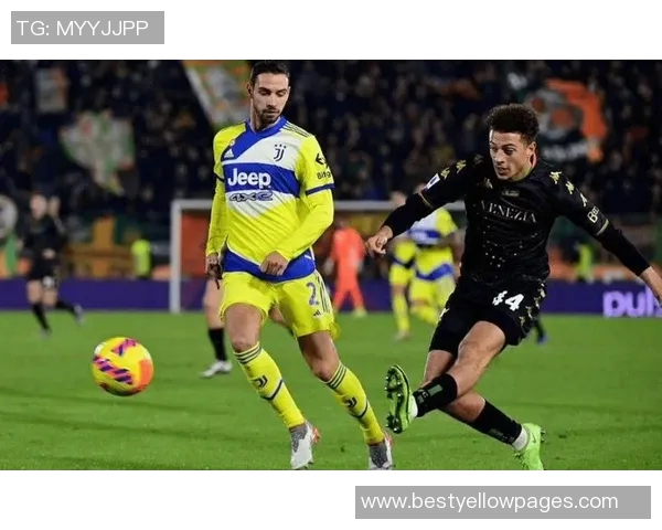 武汉足球队以74分领跑总决赛积分榜展现强大实力